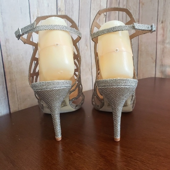 NWOB Steve Madden Saedee Gold Glitter Cage Heels - Picture 6 of 7